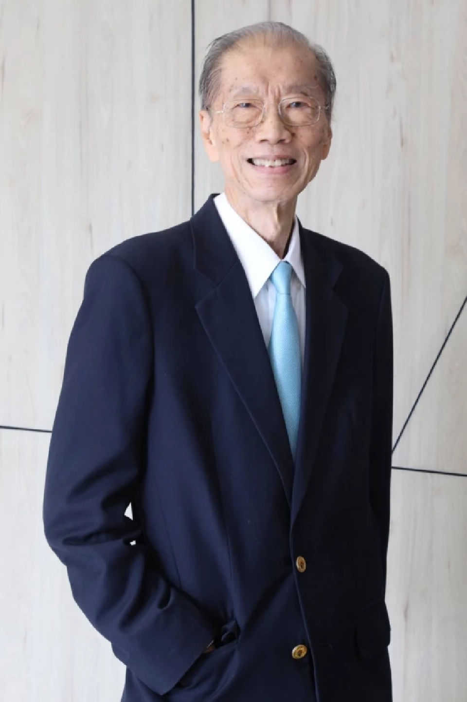 สุรพงษ์ ไพสิฐพัฒนพงษ์ ที่ปรึกษาประธานและโฆษกกลุ่มอุตสาหกรรมยานยนต์ สภาอุตสาหกรรมแห่งประเทศไทย 