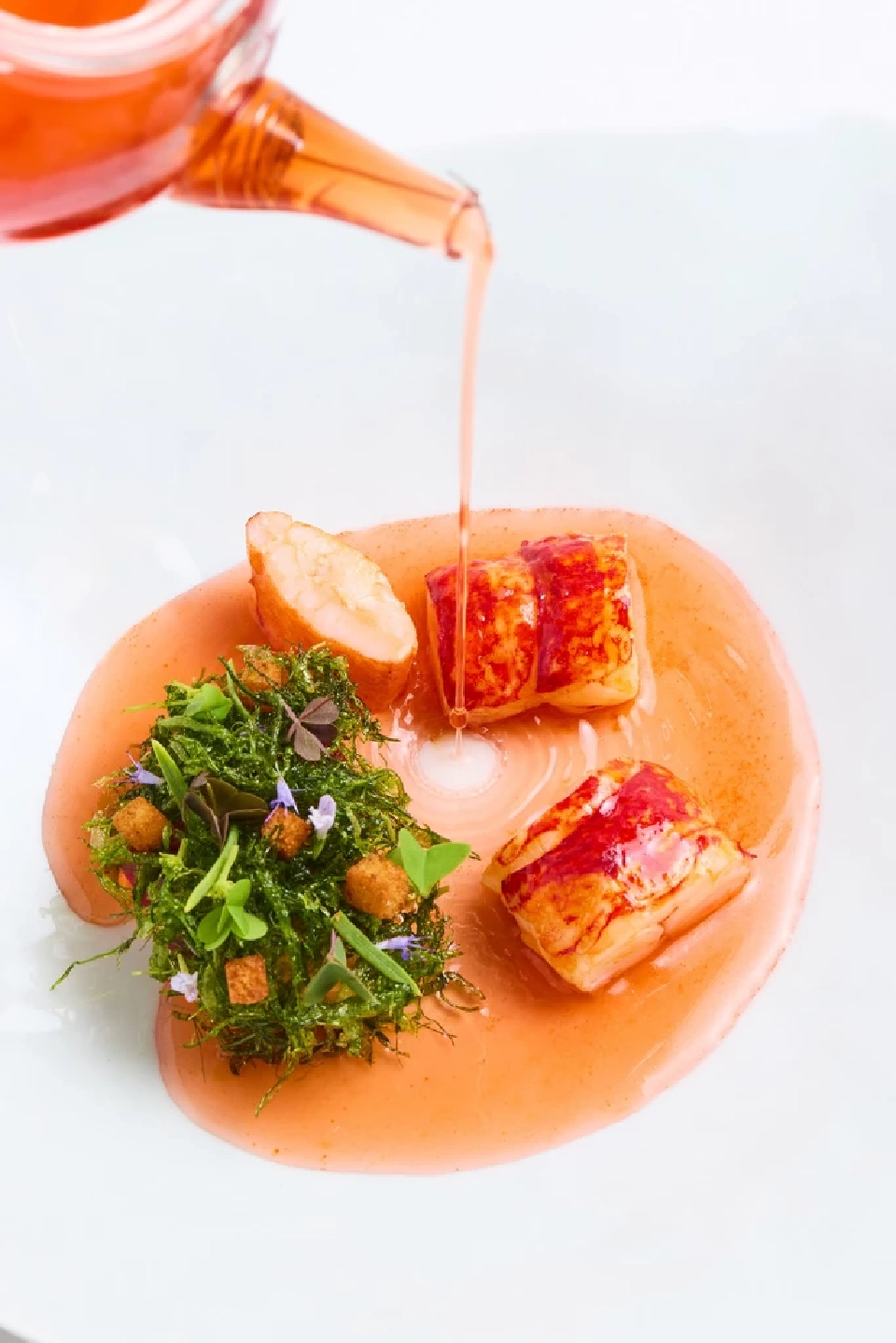 เจ๋ง! มิชลินไกด์ 2569 ยกร้านอาหาร ‘ซูห์ริง’ คว้า ‘สามดาวมิชลิน’ เป็นร้านที่ 2 ในไทย