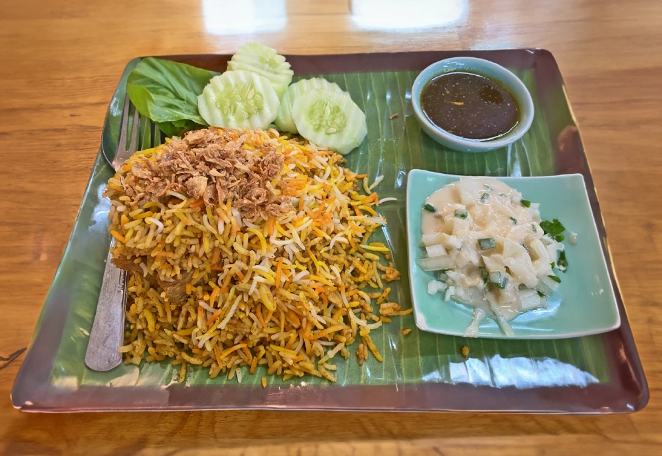 ร้านข้าวหมกไก่เมืองทอง : ข้าวบุหรี่หมกแพะก๋วยเตี๋ยวแขกกะทิ