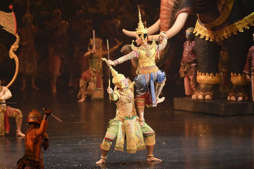 โขนพระราชทาน