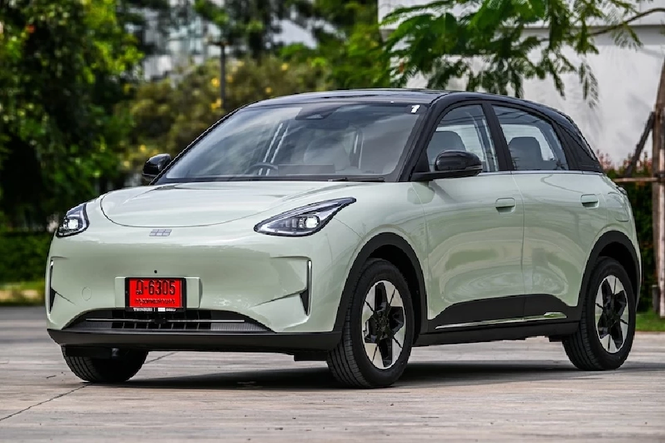 GEELY EX2 ราคากว่า 4 แสนบาท
