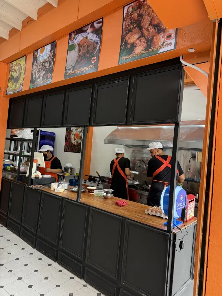 ชายสี่ จับมือ กะเพราขุนช้าง ตั้ง "สี่ช้างเน็ตเวิร์ค" ยกระดับแฟรนไชส์สตรีทฟู้ดสู่เบอร์ 1