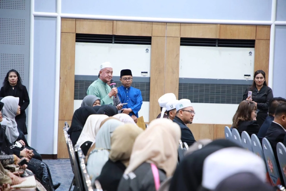 “นฤมล”ลุยยะลาฟังปัญหาครู ดันงบอาหารกลางวัน เพิ่มอัตราธุรการ ลดภาระครู