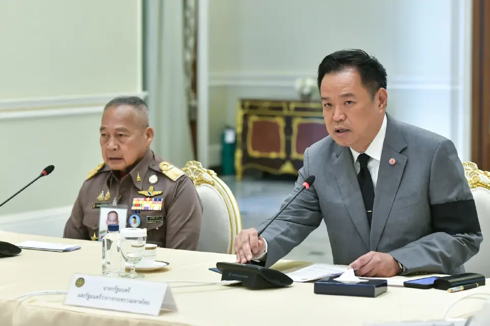 ‘ราชเลขานุการในพระองค์’ ร่วมประชุมกับรัฐบาล ระดมสรรพกำลังช่วยน้ำท่วมภาคใต้