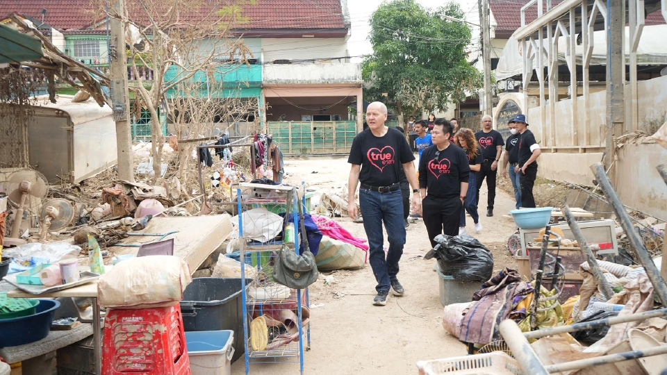 กรุ๊ปซีอีโอทรู ลงพื้นที่น้ำท่วมหาดใหญ่ เร่งฟื้นฟู 18 รร.คอนเน็กซ์อีดี-ชุมชน