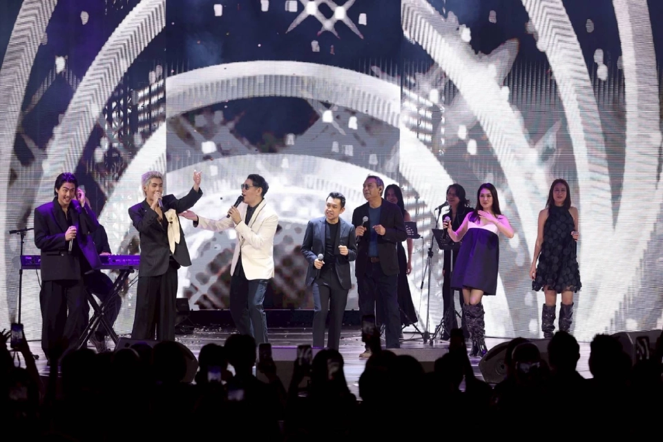 'พารากอน' ฉลอง 20 ปี รวมศิลปินดังแน่น โชว์สุดปัง โปรฯแน่นลดกว่า 25 ล้าน