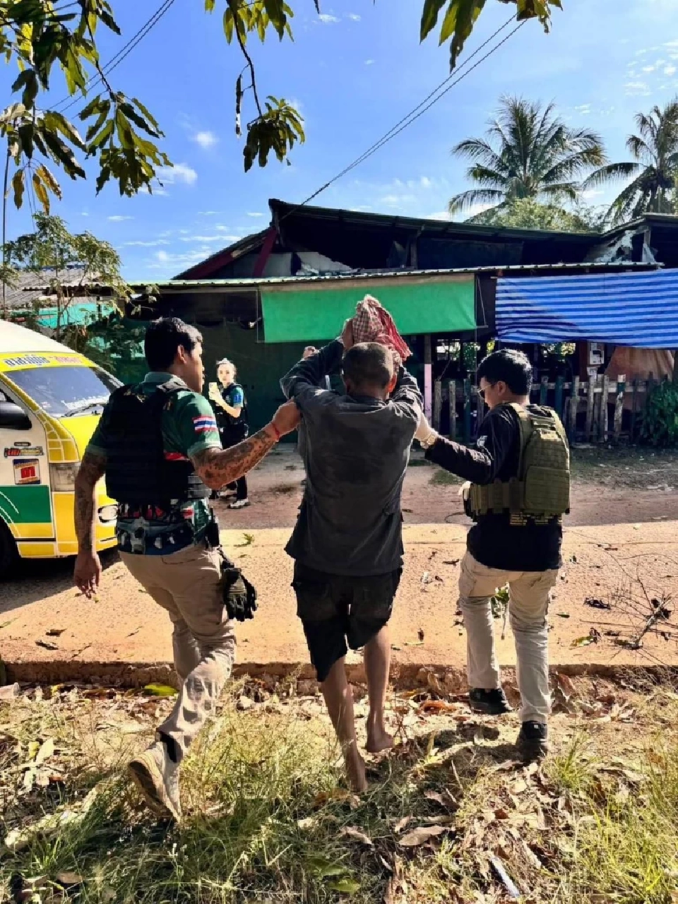 กองทัพบกประณามกัมพูชา ยิงจรวด BM-21 ตกพื้นที่พลเรือนกันทรลักษ์ ศรีสะเกษ เจ็บ 4 ราย