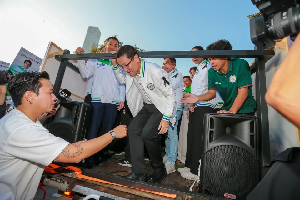 “อนุดิษฐ์” นำทัพกล้าธรรมลุย กทม. ครบ 33 เขต  ตั้งเป้าคว้า 100 สส. ทั่วประเทศ