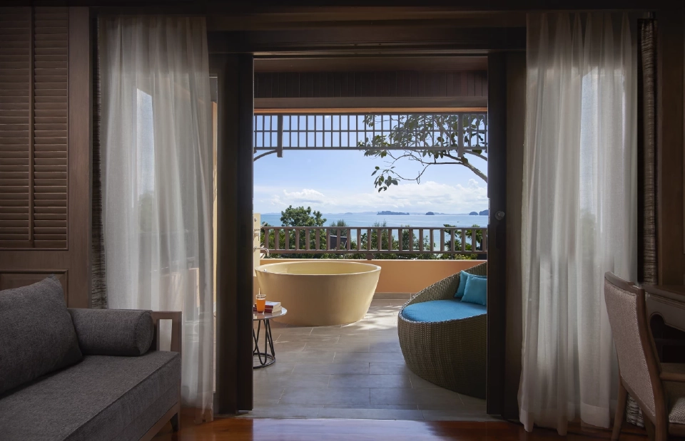 ออนิกซ์ฯ ชวนล่องใต้ปักหมุด 3 ทะเลสวย ภูเก็ต-สมุย-กระบี่ รับซีซันพักผ่อน