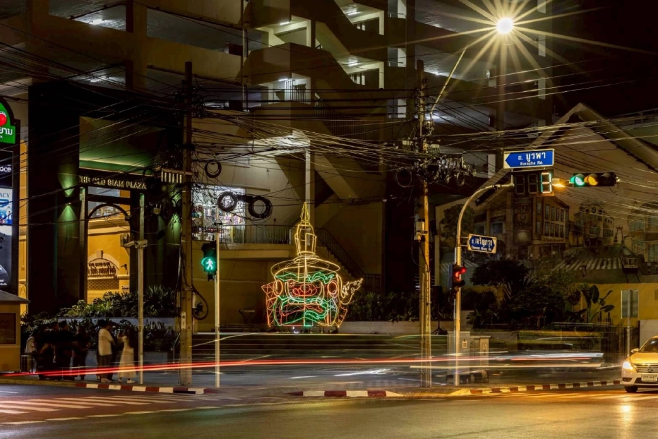 เทศกาลแสงไฟ Awakening Bangkok 2025 ส่องรักกลาง  4 โซนพระนคร