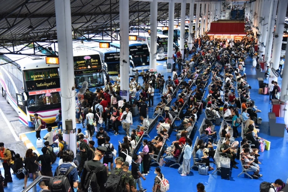 เทศกาลปีใหม่ 2569 'บขส.' จัดโปรลดค่าตั๋ว 20% ไปก่อน-กลับทีหลัง