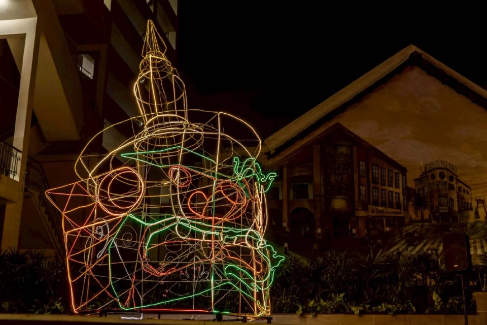 เทศกาลแสงไฟ Awakening Bangkok 2025 ส่องรักกลาง  4 โซนพระนคร