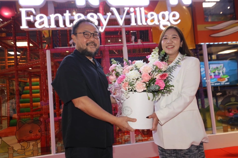 สุวัจน์เปิด "ฮาร์เบอร์แลนด์บลูพอร์ต หัวหิน Fantasy Village" ท่องเที่ยวครอบครัว