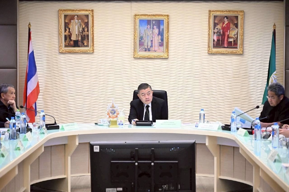 ปลัดเกษตรฯ ไฟเขียวเปิดตลาดนำเข้านมผง ปี 2569 กว่า 9 หมื่นตัน