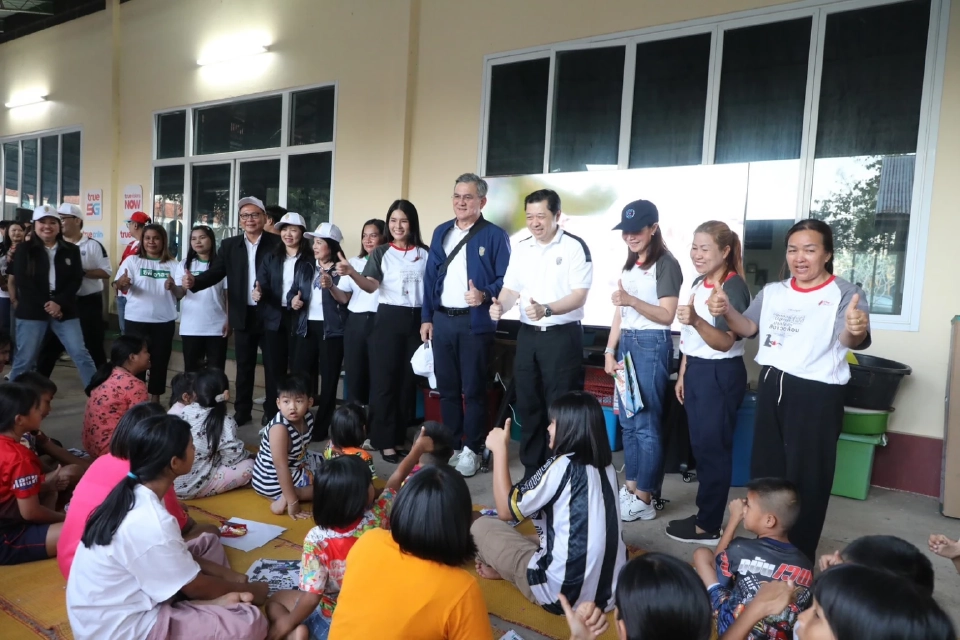 ซีพีอาสาลงพื้นที่อุบลฯ ซีอีโอ ‘ศุภชัย’หนุนอุปกรณ์แพทย์ช่วยชีวิต 10 ล้าน ไม่ทิ้งใครไว้ข้างหลัง