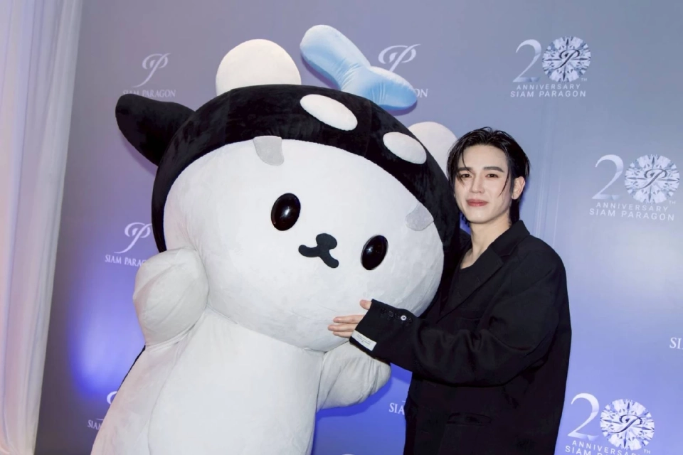 'พารากอน' ฉลอง 20 ปี รวมศิลปินดังแน่น โชว์สุดปัง โปรฯแน่นลดกว่า 25 ล้าน