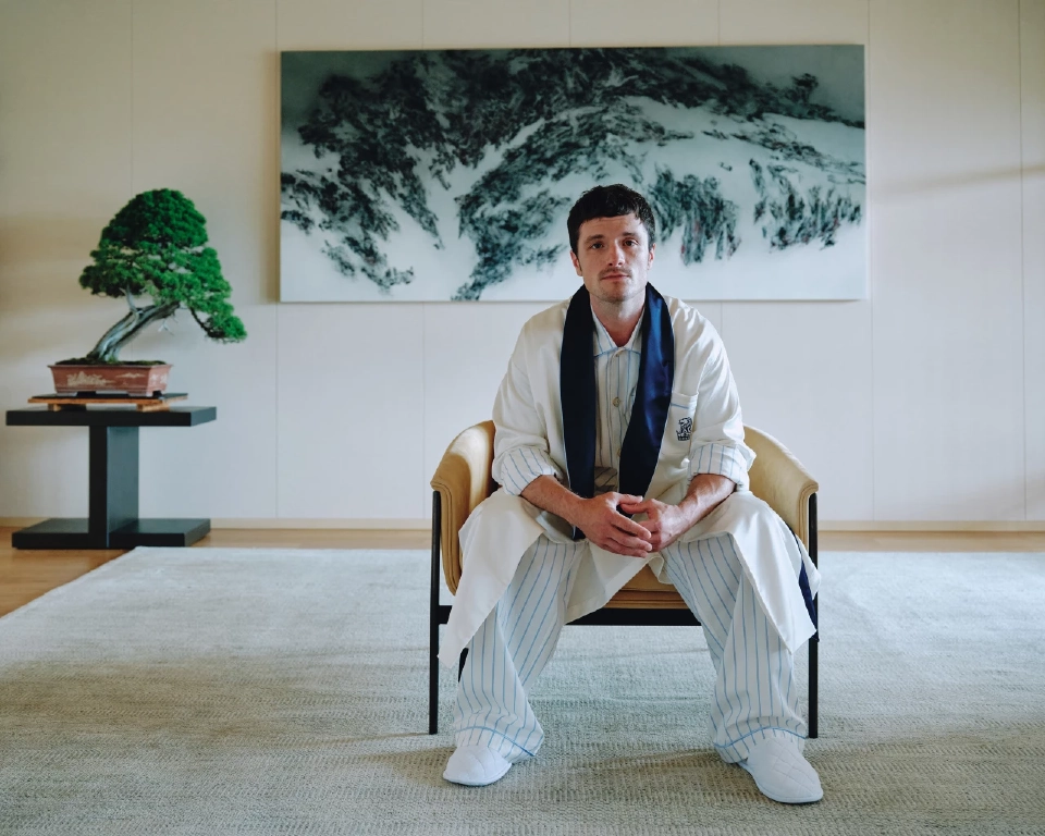ดาราฮอลลีวูด 'Josh Hutcherson' นำทัพเปิดคอลเลกชั่นหรู Ritz-Carlton x Late Checkout