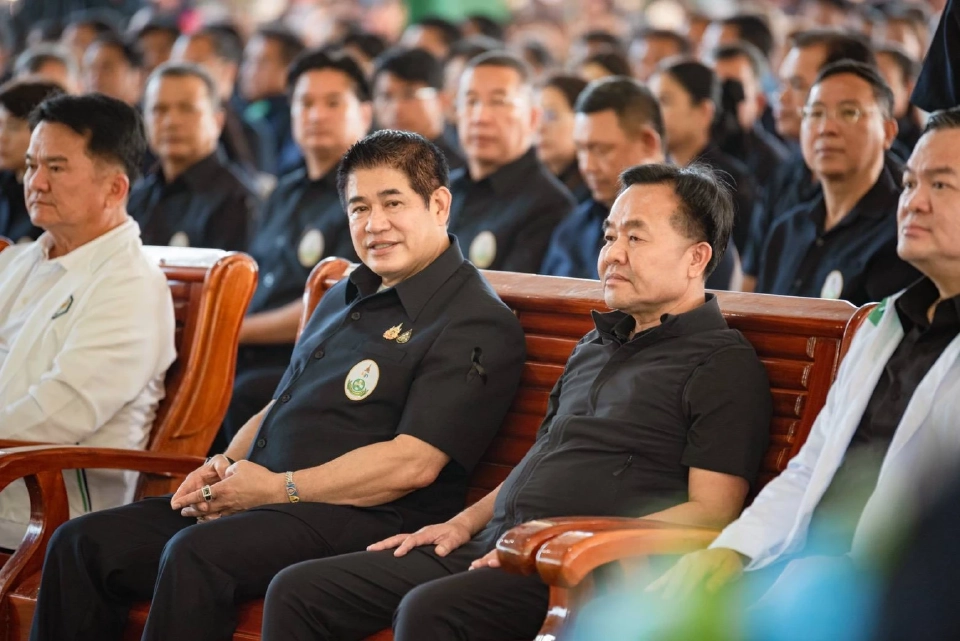 'ธรรมนัส-ยศสิงห์' ลุยนครปฐม ผนึกเกษตรฯ-อุตฯ ช่วยชาวนา ห้ามข้าราชการเกียร์ว่างช่วงเลือกตั้ง