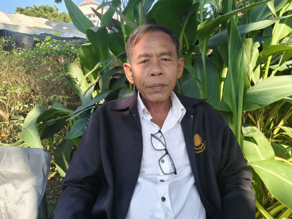 สวนยางค้าน ดูดซับ 2.5 แสนตัน จ้างรายใหญ่ผลิต น้ำท่วมทุบโรงรมยางปิดตัว