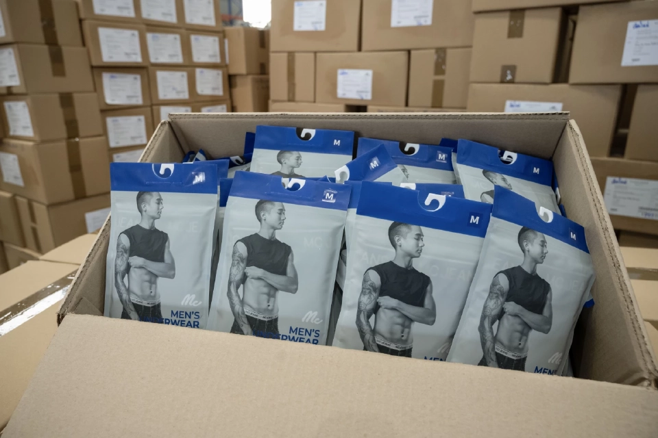 แม็คกรุ๊ป ร่วมบริจาคผลิตภัณฑ์แม็คยีนส์ 2,000 ชิ้น ช่วยเหลือน้ำท่วมภาคใต้