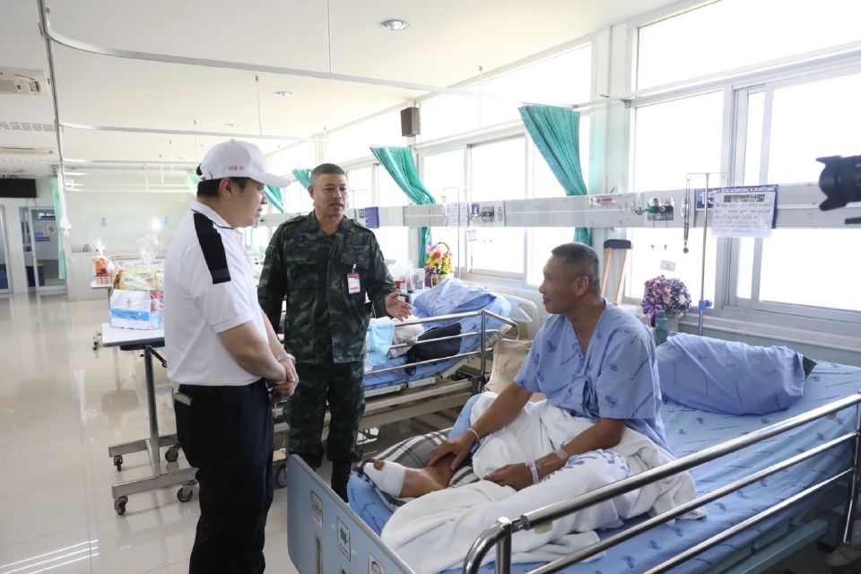 ซีพีอาสาลงพื้นที่อุบลฯ ซีอีโอ ‘ศุภชัย’หนุนอุปกรณ์แพทย์ช่วยชีวิต 10 ล้าน ไม่ทิ้งใครไว้ข้างหลัง