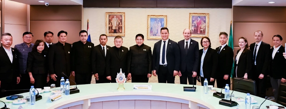 “ธรรมนัส”  ขอบคุณ ประธาน AIPH ไทยพร้อมเปิดพืชสวนโลก 2 จังหวัด