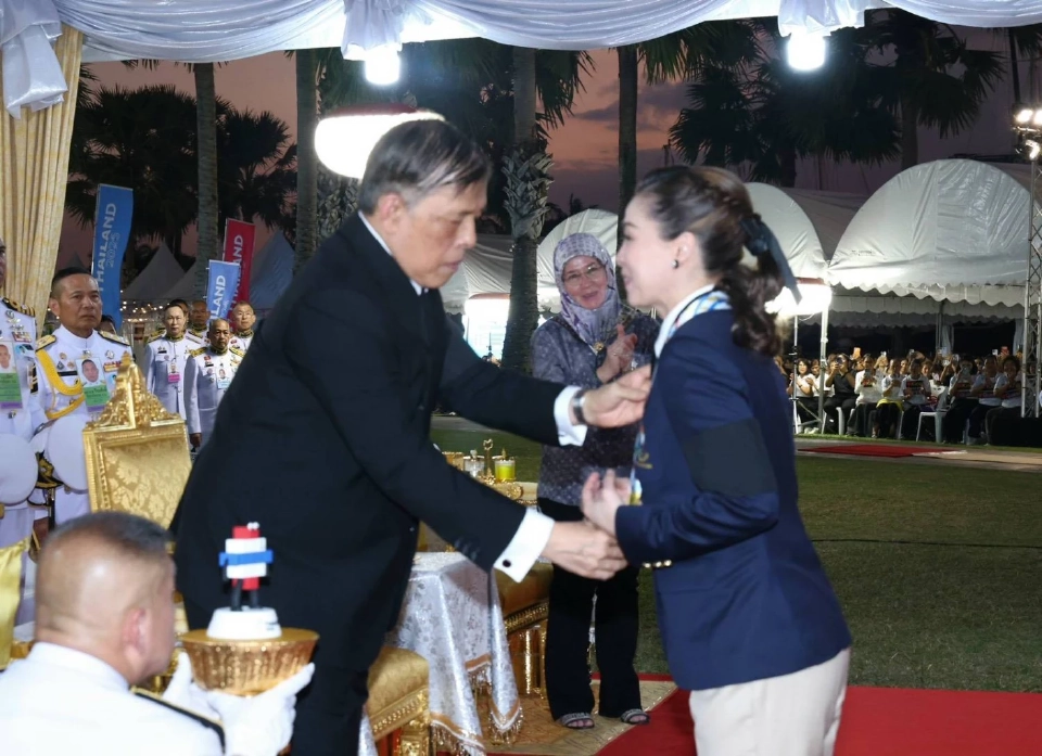 ในหลวง พระราชทานเหรียญรางวัล การแข่งขันกีฬาเรือใบ SSL47 พระราชินี ทรงรับเหรียญทองประวัติศาสตร์ ซีเกมส์ ครั้งที่ 33