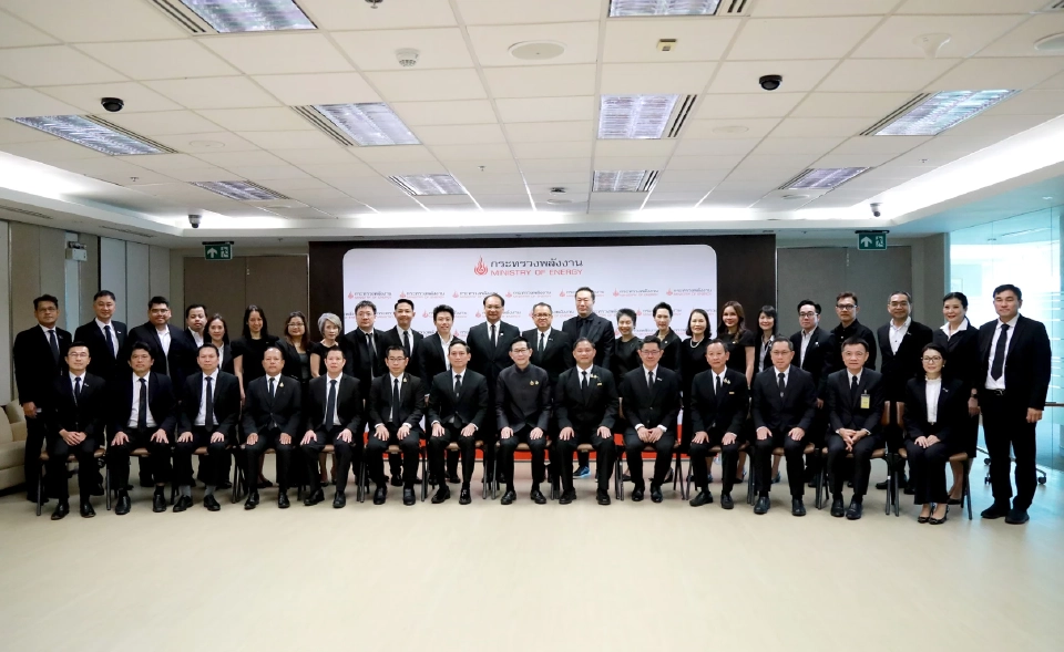 'IRPC–IRPC OIL' มอบบัตรเติมน้ำมัน 1 แสนบาท หนุนภารกิจกู้ภัยอุทกภัยภาคใต้