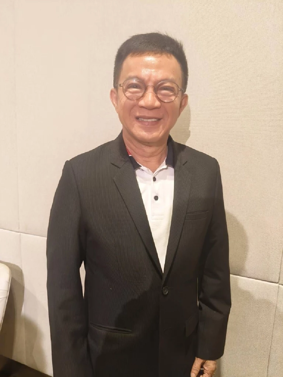 เอกพจน์ ยอดพินิจ นายกสมาคมกุ้งไทย 