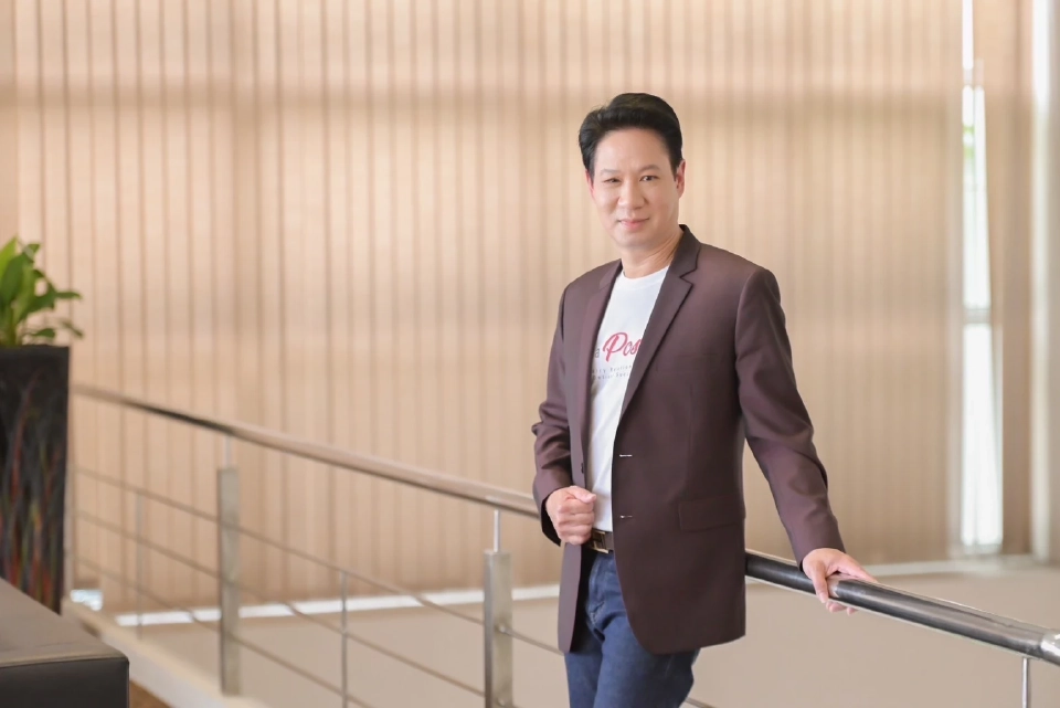 ดร.ดนันท์ สุภัทรพันธุ์ 