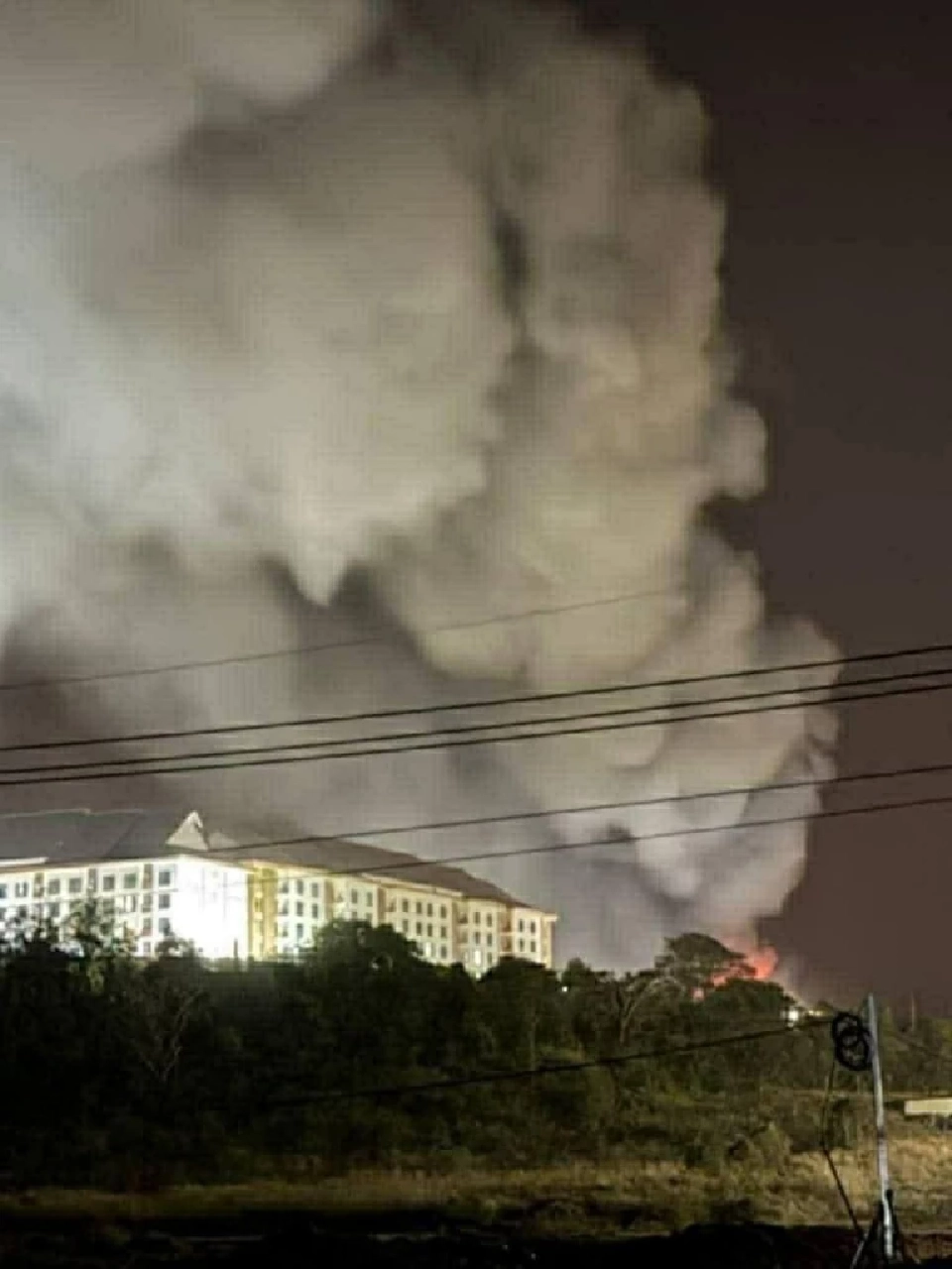 ทอ.ส่ง 'กริพเพน' ทิ้งระเบิดใส่กาสิโน ที่ใช้เป็นที่ซุกคลังอาวุธหนักของกัมพูชา