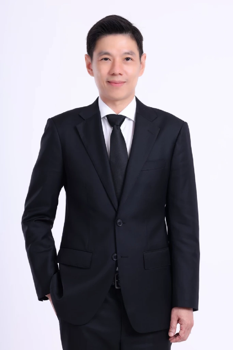 ดร.มหัทธนะ อัมพรพิสิฏฐ์ กรรมการผู้จัดการธนาคารอาคารสงเคราะห์ (ธอส.)