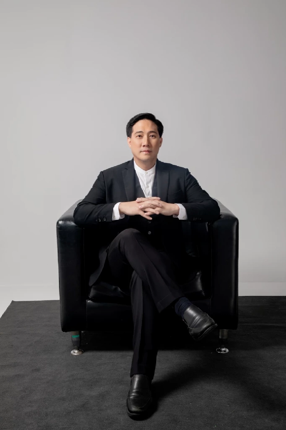 นายแพทย์วีรพล เขมะรังสรรค์ ประธานเจ้าหน้าที่บริหาร บริษัท เมดีซ กรุ๊ป จำกัด (มหาชน) หรือ MEDEZE