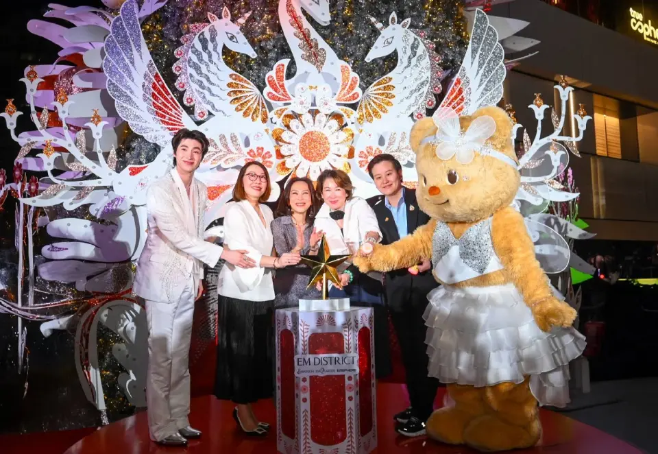 EM DISTRICT ดึง 'ซี-นุนิว-บลู พงศ์ทิวัตถ์' ฉลองใหญ่ พร้อมโปรฯกว่า 30 ล้าน