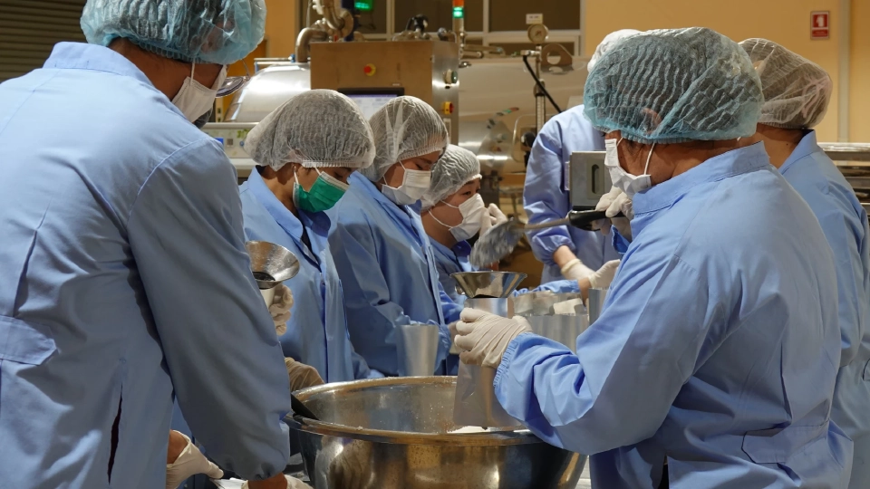 STeP มช. ระดมเครือข่ายนวัตกรรมอาหาร ส่งข้าวไก่ฝอย 300 ชุดหนุนทีมแพทย์ภาคใต้