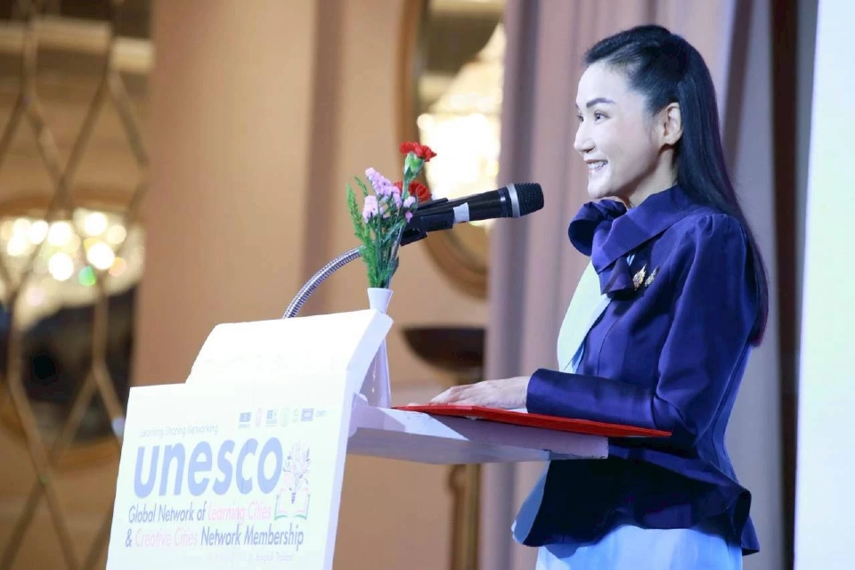 ศ.ดร.นฤมล ภิญโญสินวัฒน์ รัฐมนตรีว่าการกระทรวงศึกษาธิการ