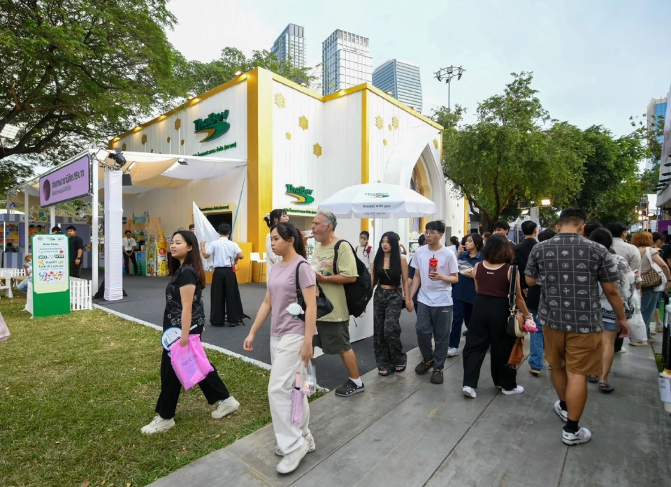 วันแรกคึกคัก ‘ไทยเบฟ’ ร่วมออกบูทงานกาชาด 2568 สานต่อพระราชปณิธานสมเด็จพระพันปีหลวง