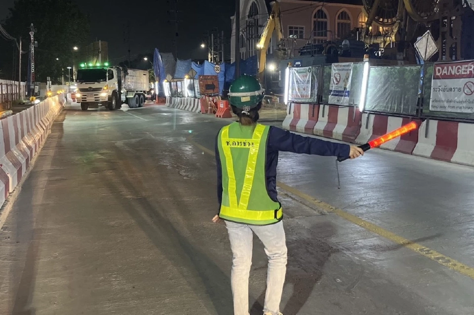 รฟม.ลงพื้นที่โครงการรถไฟฟ้าสายสีส้ม