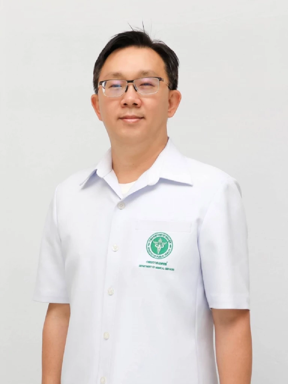 นพ.อาคม ชัยวีระวัฒนะ ผู้อำนวยการสถาบันสุขภาพเด็กแห่งชาติมหาราชินี