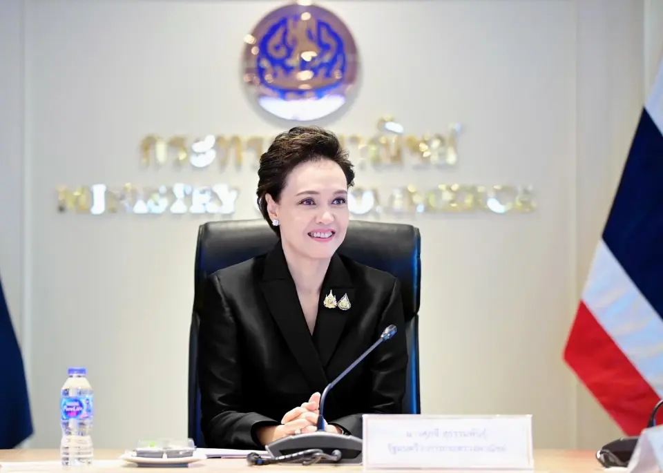 นางศุภจี สุธรรมพันธุ์ รัฐมนตรีว่าการกระทรวงพาณิชย์