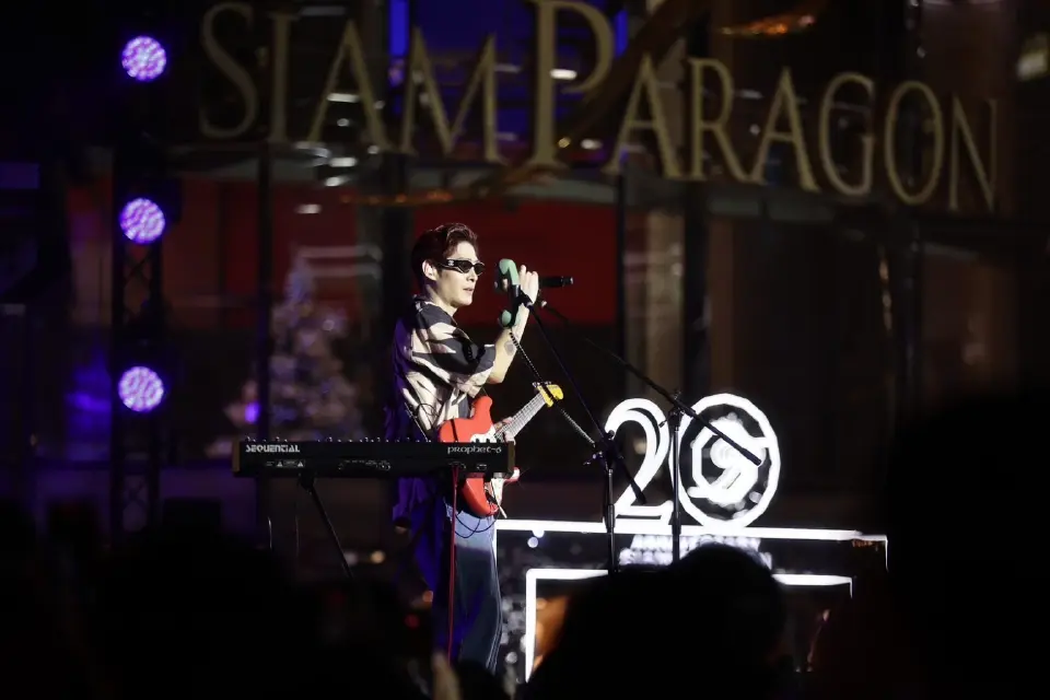 เคานต์ดาวน์ใจกลางกรุงเทพฯ คึกคักล้นสยามพารากอน ปรากฏการณ์ส่งท้ายปีสู่ศักราชใหม่ยิ่งใหญ่ทั่วทุกพื้นที่