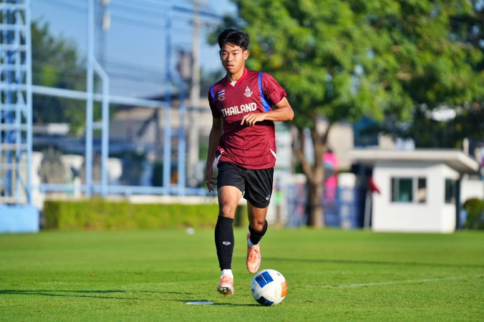 ชวัลวิทย์ แซ่เล้า ริมเส้นจากสโมสร พราม แบงค็อก 