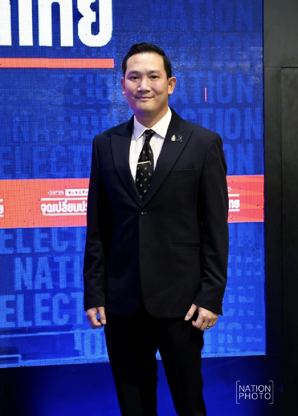 ร้อยเอก ดร. จารุพล เรืองสุวรรณ รองผู้อำนวยการวิทยาลัยการเมืองการปกครอง สถาบันพระปกเกล้า