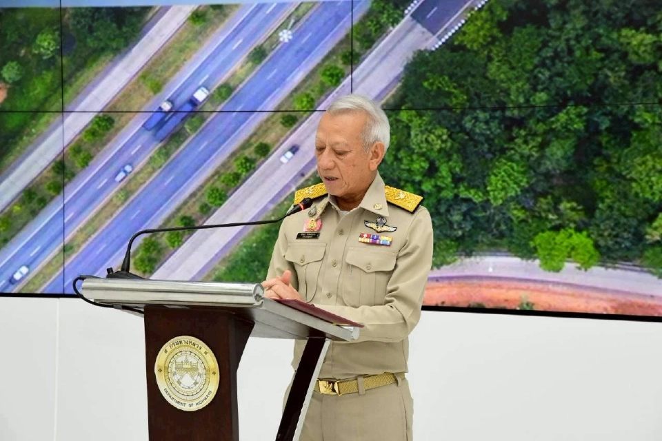 วิ่งฉิว 'พิพัฒน์' ลงพื้นที่ 'มอเตอร์เวย์บางปะอิน-โคราช' รับปีใหม 2569