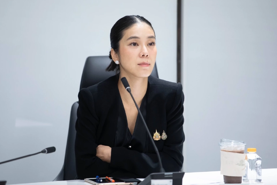 นางสาวสุชาดา ซาง แทนทรัพย์ โฆษกกระทรวงดิจิทัลเพื่อเศรษฐกิจและสังคม (ดีอี)