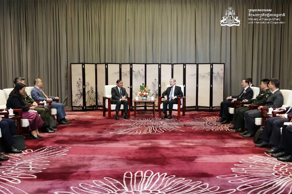 'ปรัก สุคน' พบ 'หวัง อี้' ย้ำมิตรภาพกัมพูชา–จีน ชื่นชมบทบาทจีนหนุนหยุดยิงชายแดนไทย