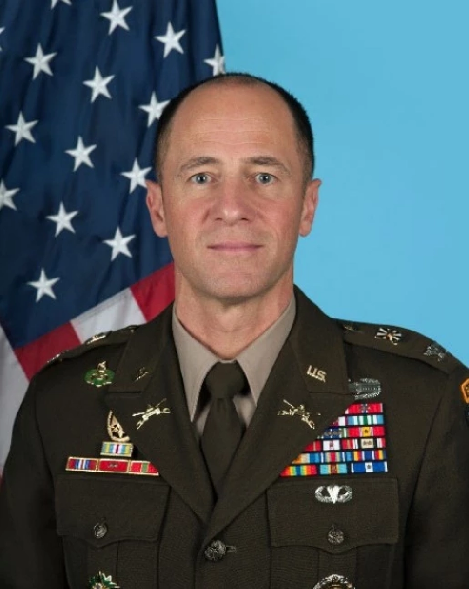 ฮุน มาเนต กับเครือข่ายเวสต์พอยต์ 1999 อำนาจหลังฉากสหรัฐฯ