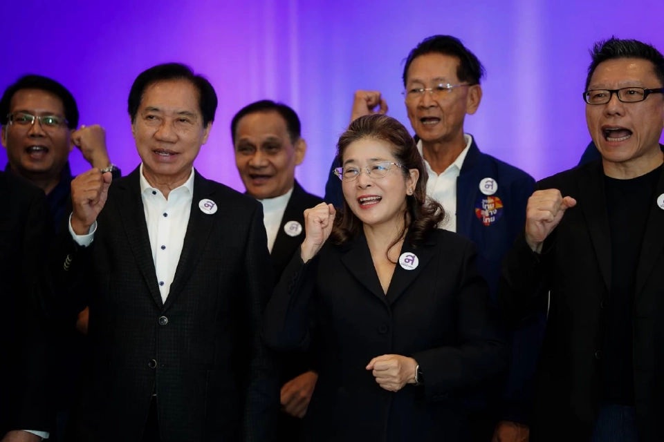 “ไทยสร้างไทย”เปิดตัว “สุรเดช ทวีแสงสกุลไทย” นั่งแม่ทัพเศรษฐกิจ ชูแก้ปากท้อง