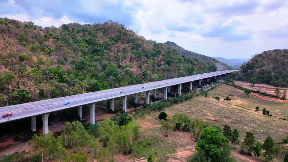 เร่งเปิดใช้มอเตอร์เวย์ M6