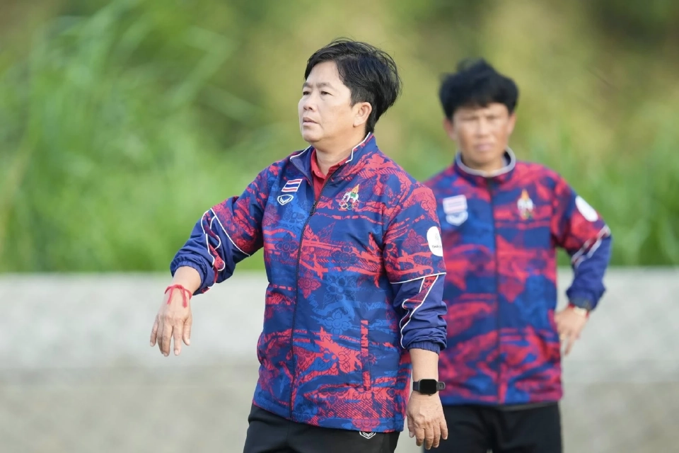 “โค้ชหนึ่ง” หนึ่งฤทัย สระทองเวียน หัวหน้าผู้ฝึกสอนทีมชาติไทย 